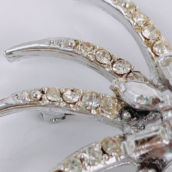 Vintage Mid Century Brooch Silver Tone Starburst Clear Rhinestone Jewelry - Picture 3 of 9